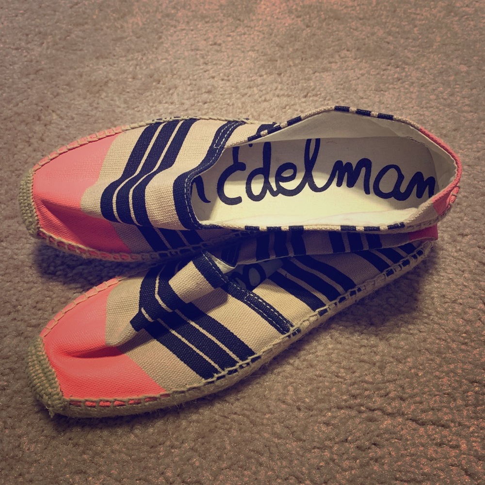 Espadrille summer shoe